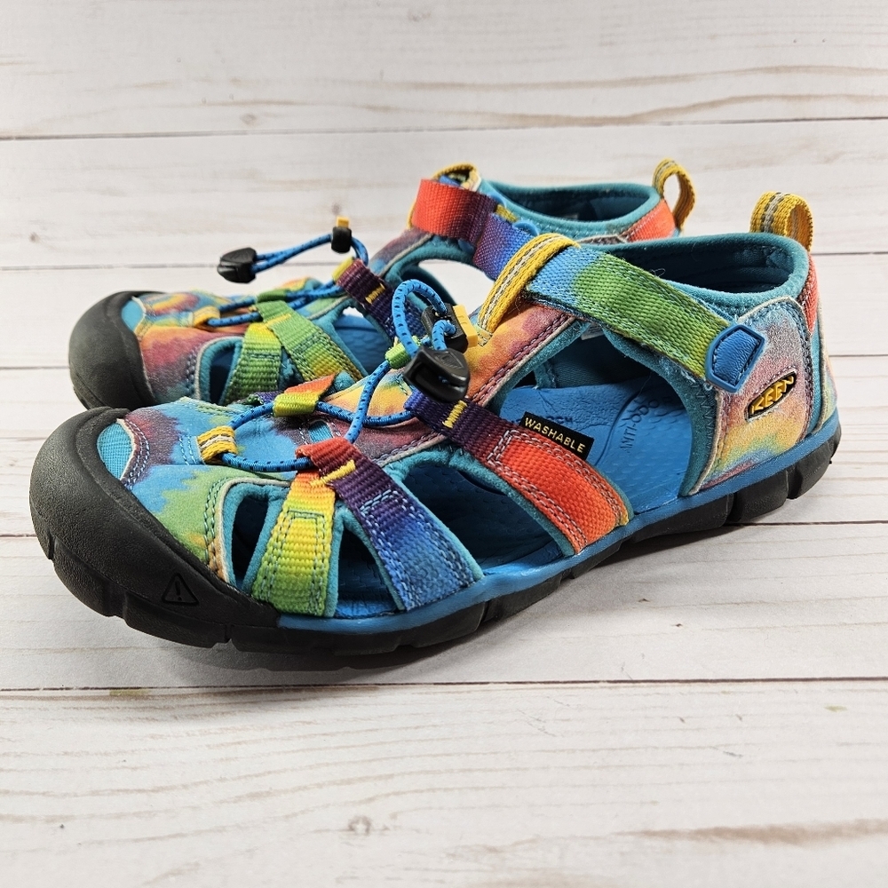 Keen Big Kids‎ Seacamp II CNX Vivid Blue Tie Dye Rainbow Size 4 Shoes 1025152